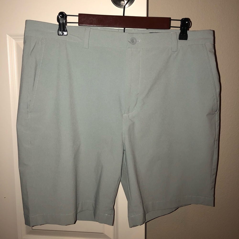 Vineyard Vines Board Performance Short